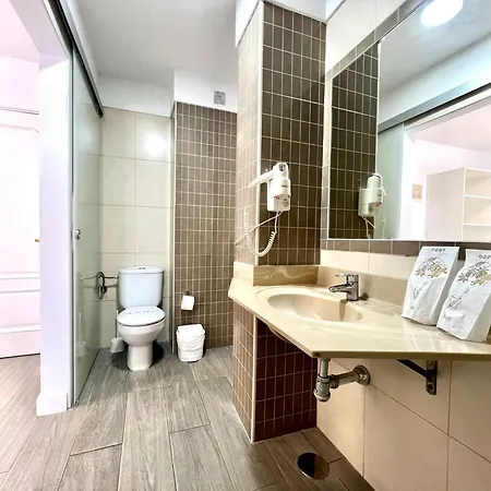 公寓 Cozy Reformed Studio, Wifi, Pool, Near The Beach In 拉克鲁斯